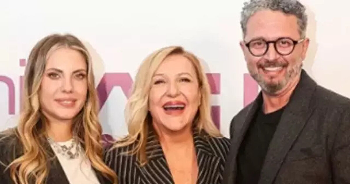 Yeni Nesil Aile oyuncu kadrosu<br><br>Yeni Nesil Aile dizisinin güçlü kadrosunda dikkat çeken isimler yer alıyor:<br><br>Eda Ece<br><br>Sumru Yavrucuk<br><br>İbrahim Selim<br><br>Selçuk Borak<br><br>Yasemin Yazıcı<br><br>Hülya Duyar<br><br>Elif Kanbur<br><br>Gurur Aydoğan<br><br>Semiha Yankı<br><br>Selmin Artemiz<br><br>Nil Güneş Saçkesici<br><br>Dizinin yönetmen koltuğunda Mustafa Kotan, senaryo tarafında ise Ece Yosmaoğlu bulunuyor.