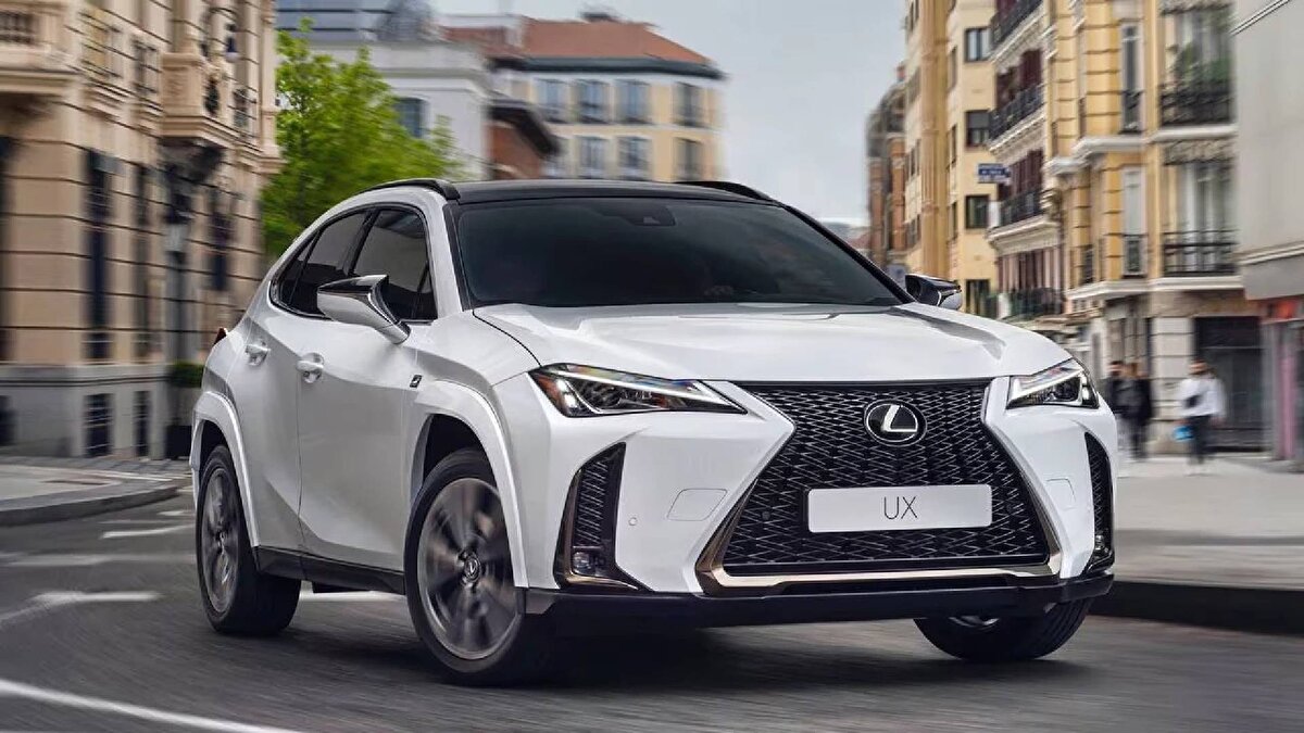 Lexus UX300<br>3 yılın ardından orijinal fiyatı olan 51.145 sterlinin 16.075 sterlinlik kısmını koruyabildi. Yani yaklaşık %68,6 oranında değer kaybetti.