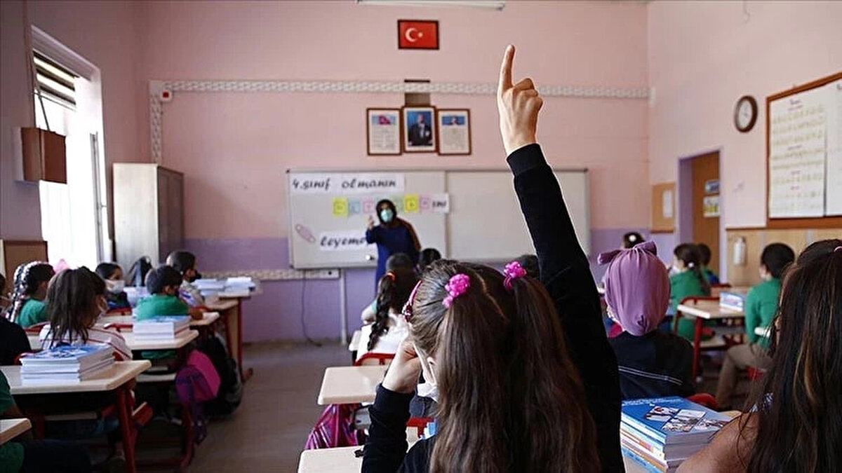 BU YILIN KURBAN BAYRAMI TATİLİ TARİHLERİ <br>26 Mayıs 2026 Salı: Arife<br>27 Mayıs 2026 Çarşamba: Bayramın 1. günü <br>28 Mayıs 2026 Perşembe: Bayramın 2. günü <br>29 Mayıs 2026 Cuma: Bayramın 3. günü <br>30 Mayıs 2026 Cumartesi: Bayramın 4. günü