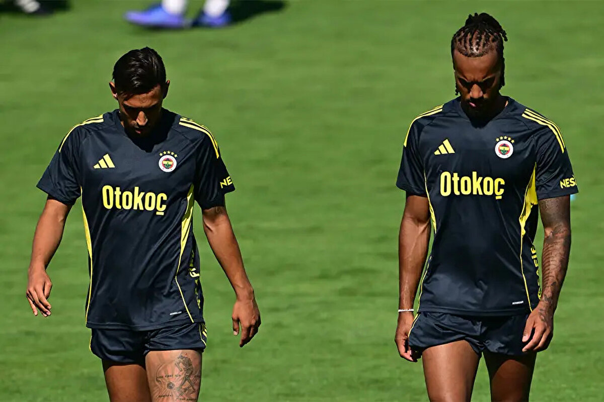 İRFAN CAN KAHVECİ İLE ARCHIE BROWN ARASINDA TARTIŞMA<br><br>Sabah Gazetesi'ne göre söz konusu bu maçın ardından İrfan Can Kahveci ve Archie Brown arasında tartışma yaşandı.