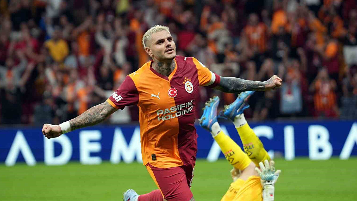 Schira, Icardi'ye yakın kaynaklara bu konuyu sorduğunu vurgulayarak Icardi'nin ayrılmak gibi bir düşüncesinin de olmadığını aktardı.