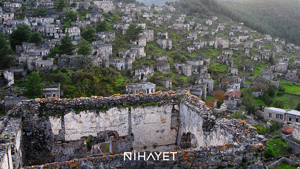 Kayaköy, Türkiye<br><br>Mübadele sonrası terk edilen antik Rum köyü