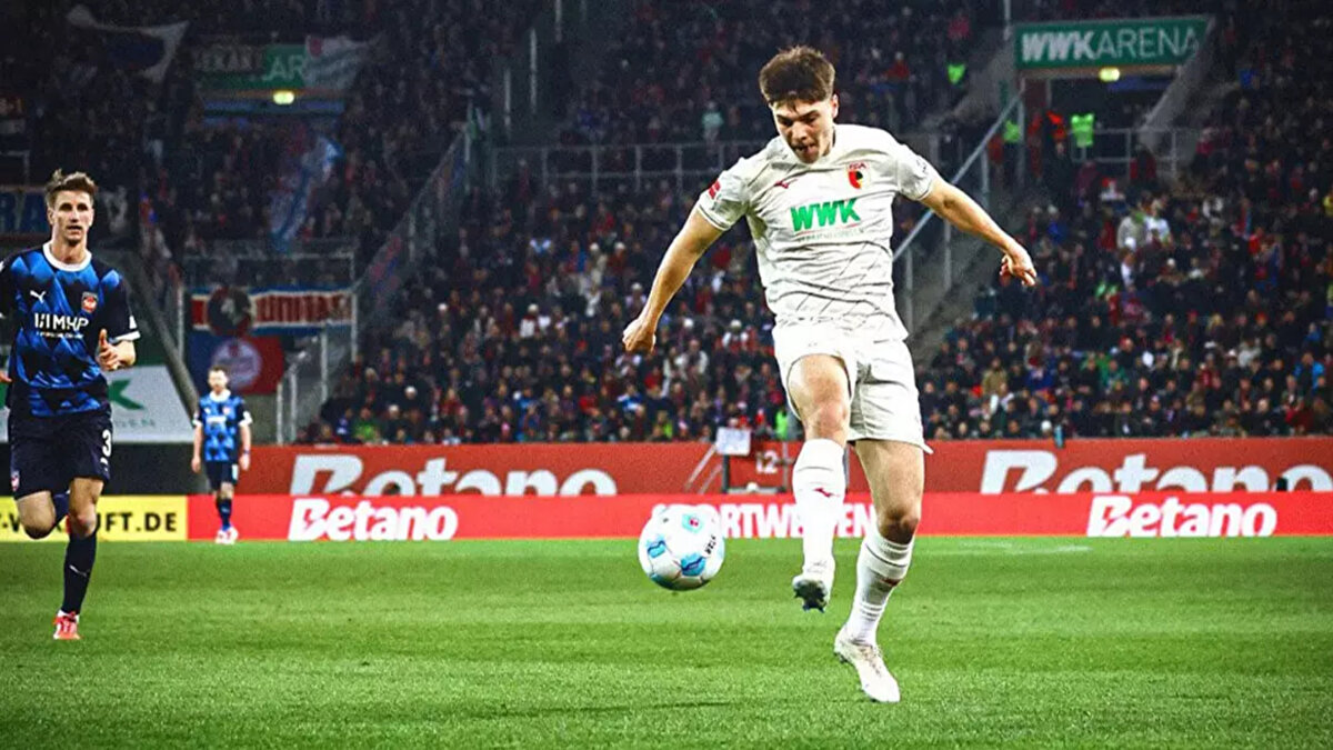 BİR DEĞER ARTIŞI DA MERT KÖMÜR'DEN<br><br>Öte yandan Augsburg forması giyen Türk futbolcu Mert Kömür'ün de piyasa değerinde ciddi bir yükseliş oldu. 