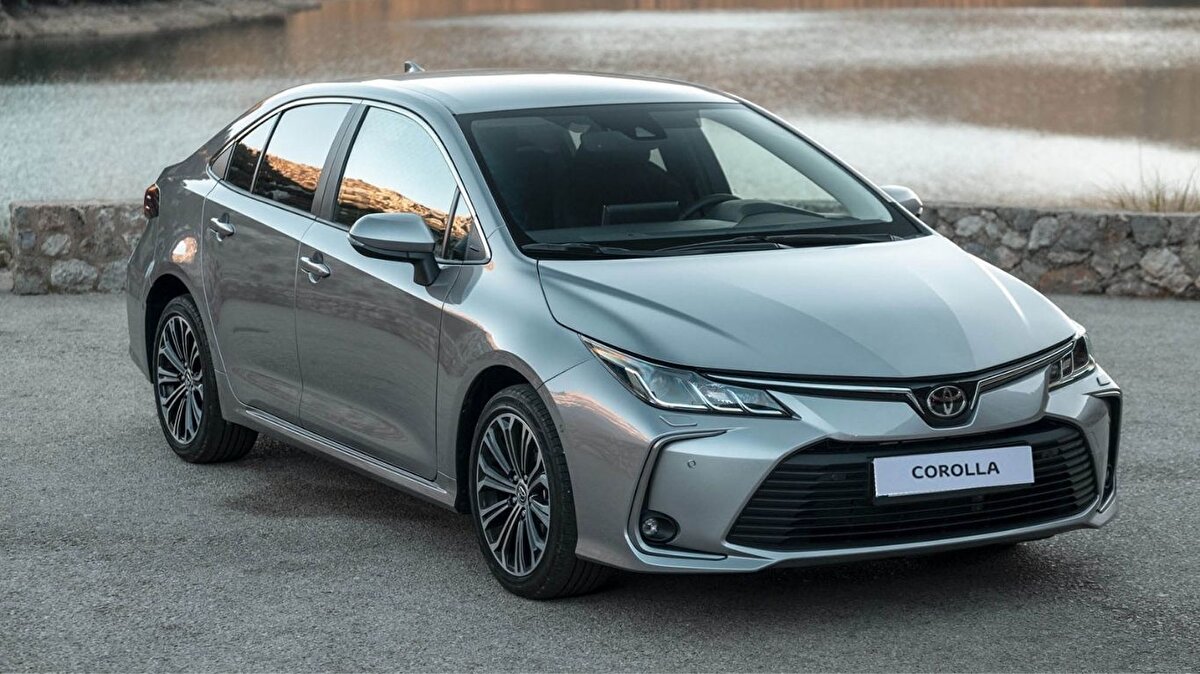 TOYOTA COROLLA – 15.944 ADET<br><br>Listenin son sırasında Toyota Corolla bulunuyor.<br>Corolla, eylülde 1.586 adet, yılın ilk 9 ayında ise 15.944 adet satış gerçekleştirerek ilk 10 listesindeki yerini korudu.