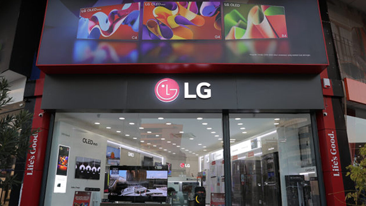 Hindistan’ın ikinci büyük beyaz eşya üreticisi olan LG Electronics India, 1,3 milyar dolarlık halka arzında yatırımcılardan 50 milyar dolarlık talep topladı. Böylece, son 20 yılın en fazla ilgi gören milyar dolarlık halka arzı oldu.<br><br>Halka arzda kurumsal yatırımcıların payı 166,5 kat, bireysel yatırımcıların payı ise 3,5 kat talep gördü.