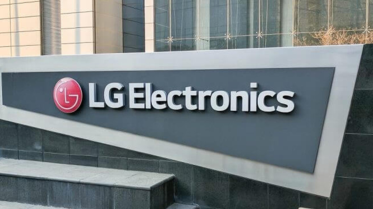 LG Electronics India, Mumbai’deki Ulusal Menkul Kıymetler Borsası’nda (NSE) gerçekleştirilen halka arz (IPO) sonrasında ilk işlem gününde büyük bir çıkış yaptı.