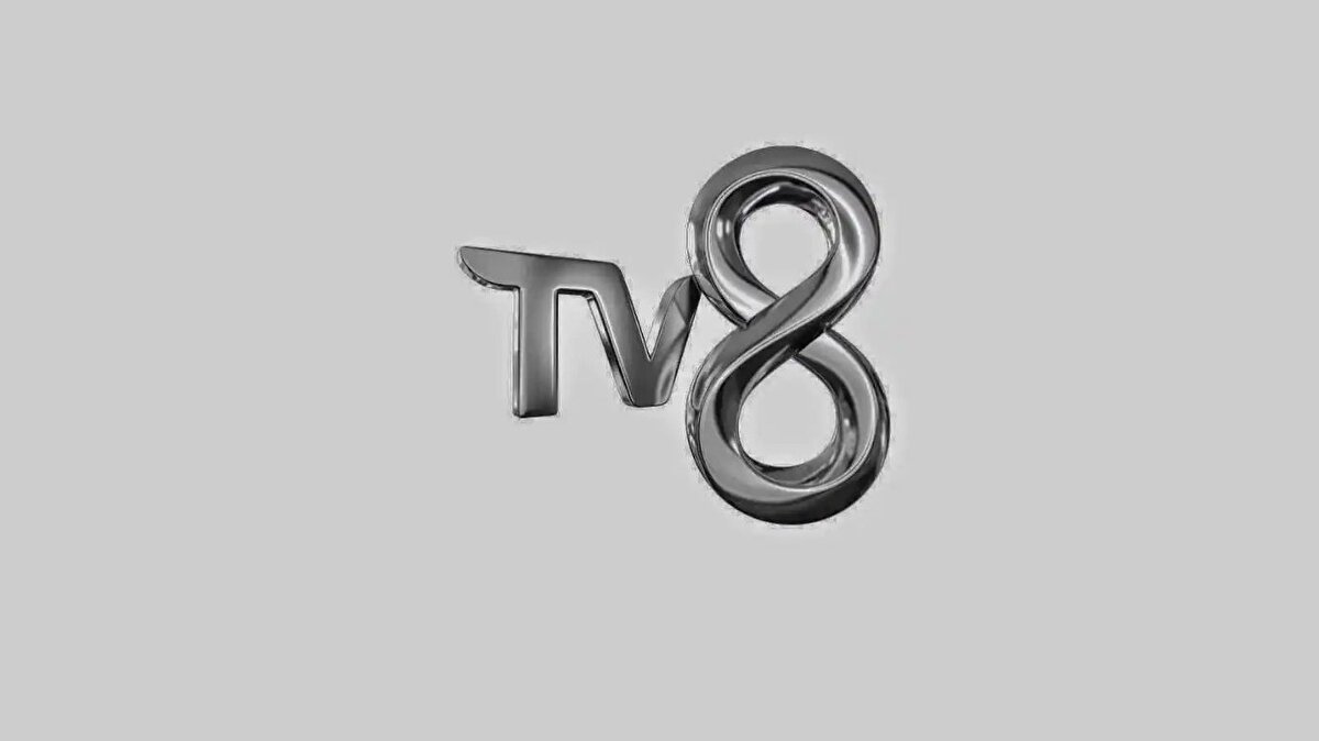 Türkiye Gürcistan maçı canlı izleme heyecanı, bu akşam TV8 ekranlarında futbolseverlerle buluşuyor. 2026 FIFA Dünya Kupası Avrupa Elemeleri kapsamında sahaya çıkan A Milli Futbol Takımı, E dördüncü maçında Gürcistan’ı Kocaeli Stadyumu’nda ağırlıyor. Kritik mücadele saat 21.45’te başlayacak ve şifresiz olarak TV8’den canlı yayınlanacak.