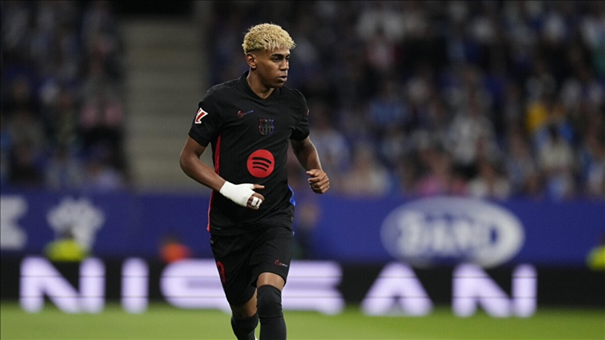 Ancak Barcelona, Yamal’ı satmaya kesinlikle niyetli değil. Genç oyuncunun kulüple 2031 yılına kadar sözleşmesi var ve Barça yönetimi onu “geleceğin simgesi” olarak görüyor.