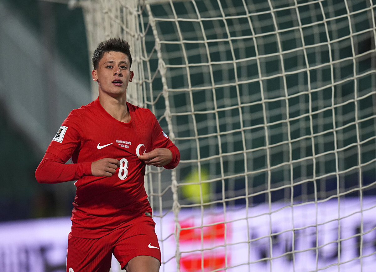 Son 4 takım için 12 grup ikincisi ve UEFA Uluslar Ligi'nden gelecek 4 takımın katılımı ile 16 takım, 2026 Mart ayında Play-Off oynayacak.<br>