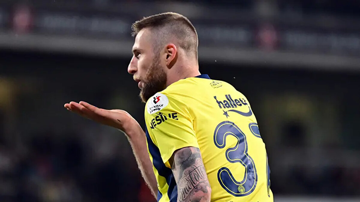 İTALYANLARDAN OLAY İDDİASI <br><br>Performansı ve istikrarıyla Fenerbahçe'de en fazla ön plana çıkan isim olarak dikkat çeken Milan Skriniar için İtalyan basınından çarpıcı bir iddia ortaya atıldı.<br><br>