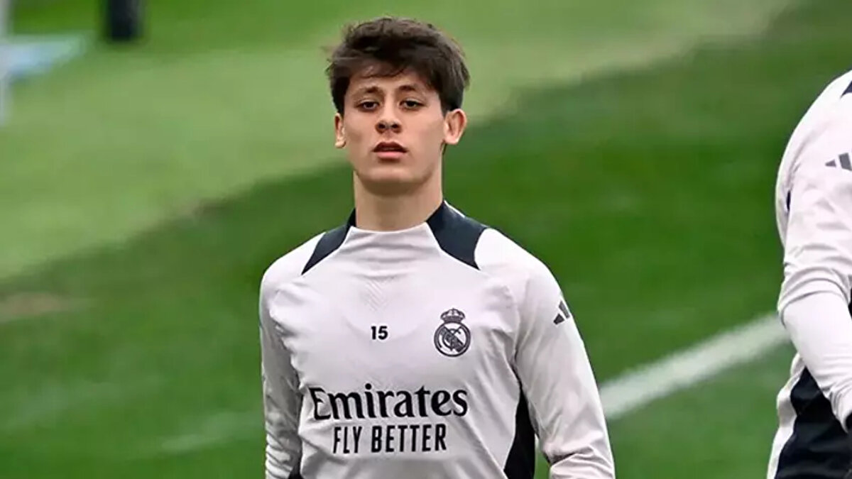 Real Madrid ve A Milli Takım'ın yıldızı Arda Güler, bu sezon ortaya koyduğu performansla kendine hayran bırakıyor. 