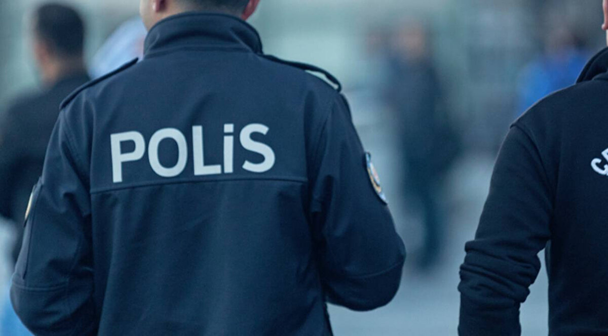 Bankalar, kamu kurumlarıyla yaptıkları maaş promosyon anlaşmalarında en yüksek teklifi sunmak için kıyasıya bir rekabete giriyor. Bu kapsamda, EGM’nin de personeli için en avantajlı teklifi sunan bankayla anlaşma yapması bekleniyor.