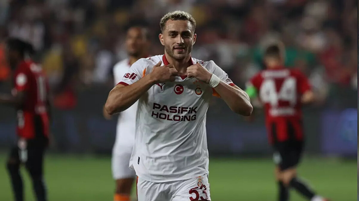 Barış Alper Yılmaz, Galatasaray formasını sezon içinde 10 kez giyerse 1, 20 kez giyerse toplamda 2 milyon euroyu geçmeyecek şekilde ekstra bonus kazanacak.