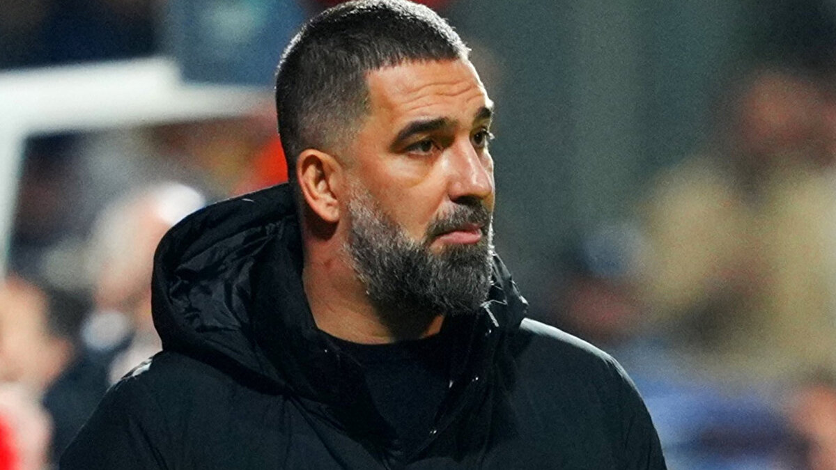 ARDA TURAN'IN KARARI BEKLENİYOR<br><br>Bu iddialardan sonra  sezon teknik direktör Arda Turan'ın nasıl bir karar vereceği de merak ediliyor. 