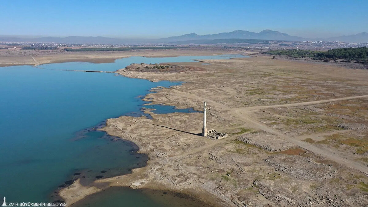 Kesinti; Karşıyaka, Çiğli, Bayraklı, Menemen, Gaziemir, Bornova, Menderes ile Karabağlar, Konak, Balçova, Narlıdere, Güzelbahçe, Buca ilçeleri iki gruba ayrılarak 2 günde bir uygulanacak, saat 23.00'te başlayıp sabah 05.00'te sona erecek.<br>