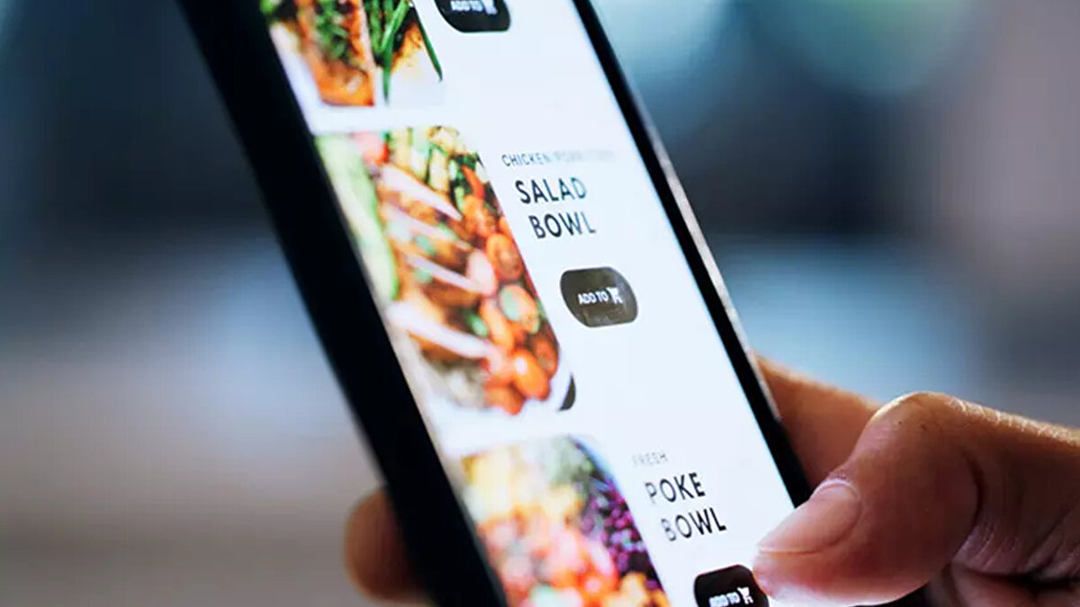 Şirketi yaklaşık Bir milyon TL zarara uğratan adam, sonunda son siparişiyle yakalandı. South China Morning Post'un haberine göre, Higashimoto her siparişten sonra uygulamanın sohbet hattını kullanıyor ve "Yemek teslim edilmedi" yalanıyla şirketlerden sorgusuz sualsiz para iadesi alıyordu.