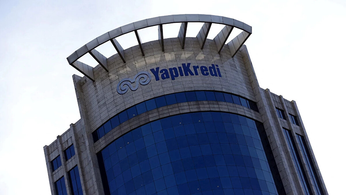 “EMEKLIYEMUJDE” KODU İLE 3.000 TL EK NAKİT FIRSATI<br><br>Yapı Kredi Mobil üzerinden “EMEKLIYEMUJDE” referans kodunu girerek müşteri olan emekliler, herhangi bir harcama koşulu olmadan 3.000 TL ek nakit ödül kazanabiliyor. Bu ödül, aktif kredi kartına yansıtılıyor ve yalnızca bir kez kullanılabiliyor.