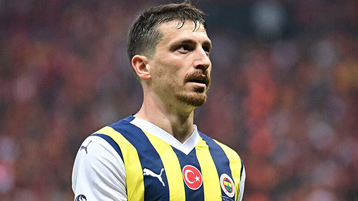 Mehmet Demirkol, "Fenerbahçe'de kadro dışı kalan oyuncuların içinde Mert Hakan Yandaş da var. Birkaç kaynaktan bunu duydum. Domenico Tedesco, Mert Hakan'ı istememiş." ifadelerini kullandı. Sarı-lacivertlilerden henüz bu iddiaya ilişkin bir yalanlama gelmedi.