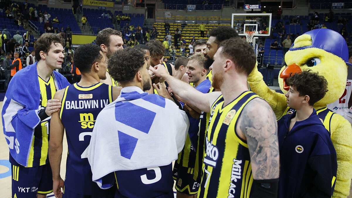 Temsilcimizde bu önemli mücadele öncesi sakatlıklar can sıkıyor. Takımın önemli isimlerinden Armando Bacot, Brandon Boston Jr ve Talen Horton-Tucker, sakatlıkları nedeniyle Bayern Münih karşısında forma giyemeyecek.