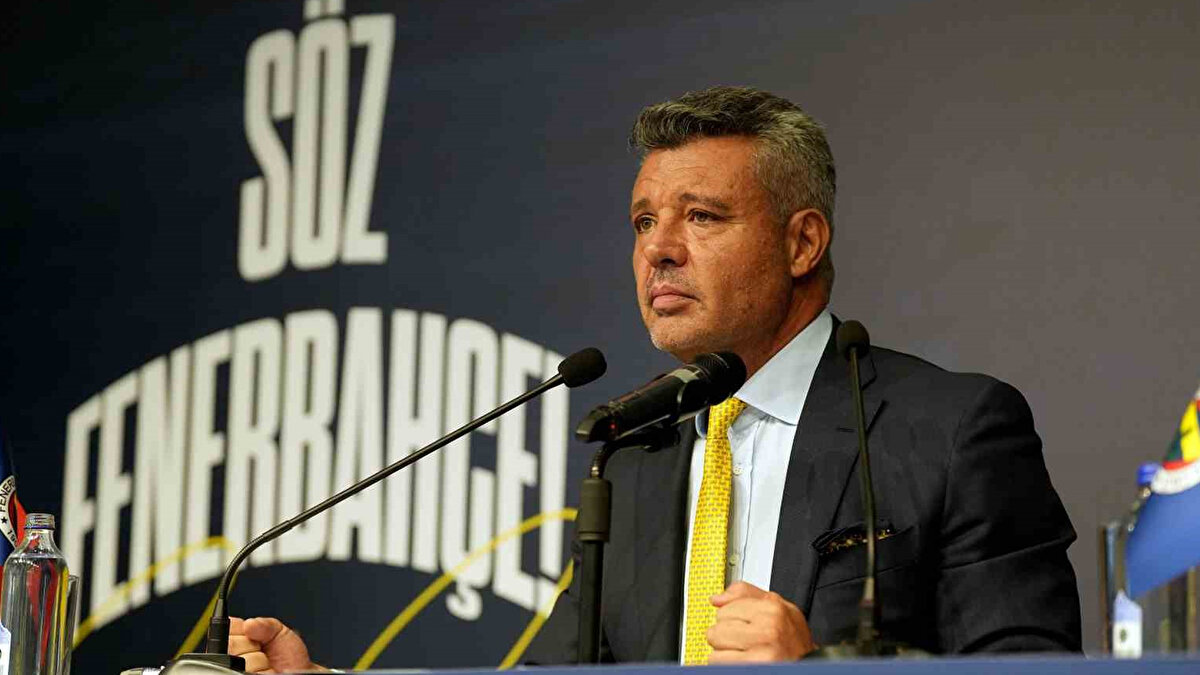 SEBEBİ BELLİ OLDU<br><br>Takımın, kötü zemin sebebiyle çift idman yapamadığı ve bu sebepten dolayı tek idman gerçekleştirdiği ifade edildi.<br>