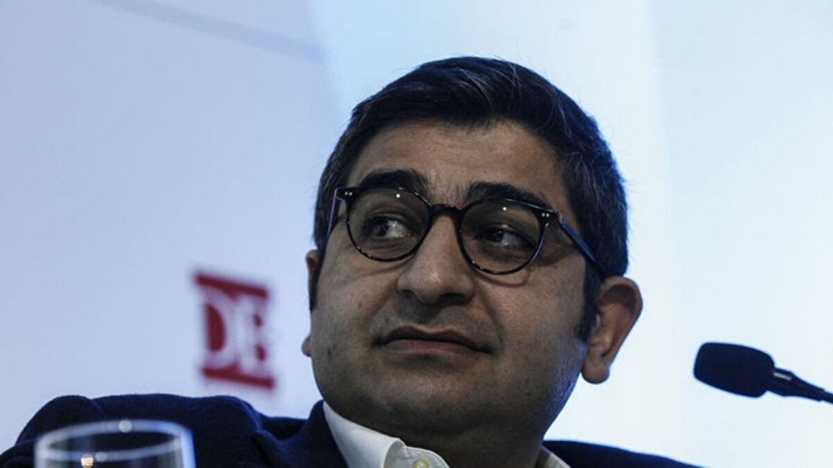 Sezgin Baran Korkmaz Kimdir, Nerelidir?<br><br>7 Kasım 1977, Digor Kars<br><br>SBK Holding ve SBK Vakfı Kurucu Başkanı<br>