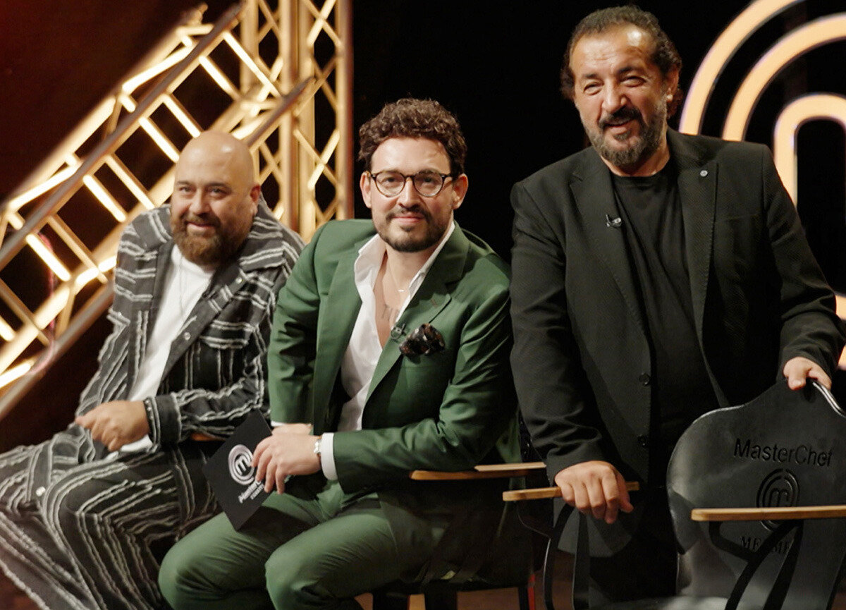 MasterChef eleme heyecanı devam ediyor. Mehmet Yalçınkaya, Danilo Zanna ve Somer Sivrioğlu'nun jüri üyeliğini yaptığı programda haftanın ilk eleme adayları Onur ve Cansu olmuştu. Dokonulmazlık oyunu sonrası 3. ve 4. eleme adayları belli oldu. <br>Şeflerin tadım ve değerlendirmesi sonrası dokonulmazlığı kaybeden tekrar tezgaf başına geçti. İşte Masterchef'te dokunulmazlık oyununu kaybeden ve eleme potasına giren isimler.<br>