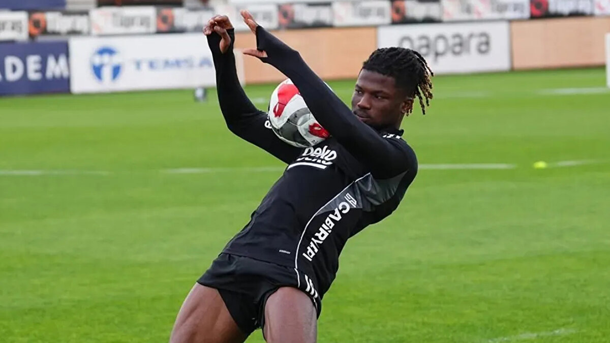 Teknik ekibin, Toure’yi riske atmadan yüzde yüz hazır hale getirmek istediği aktarıldı. 