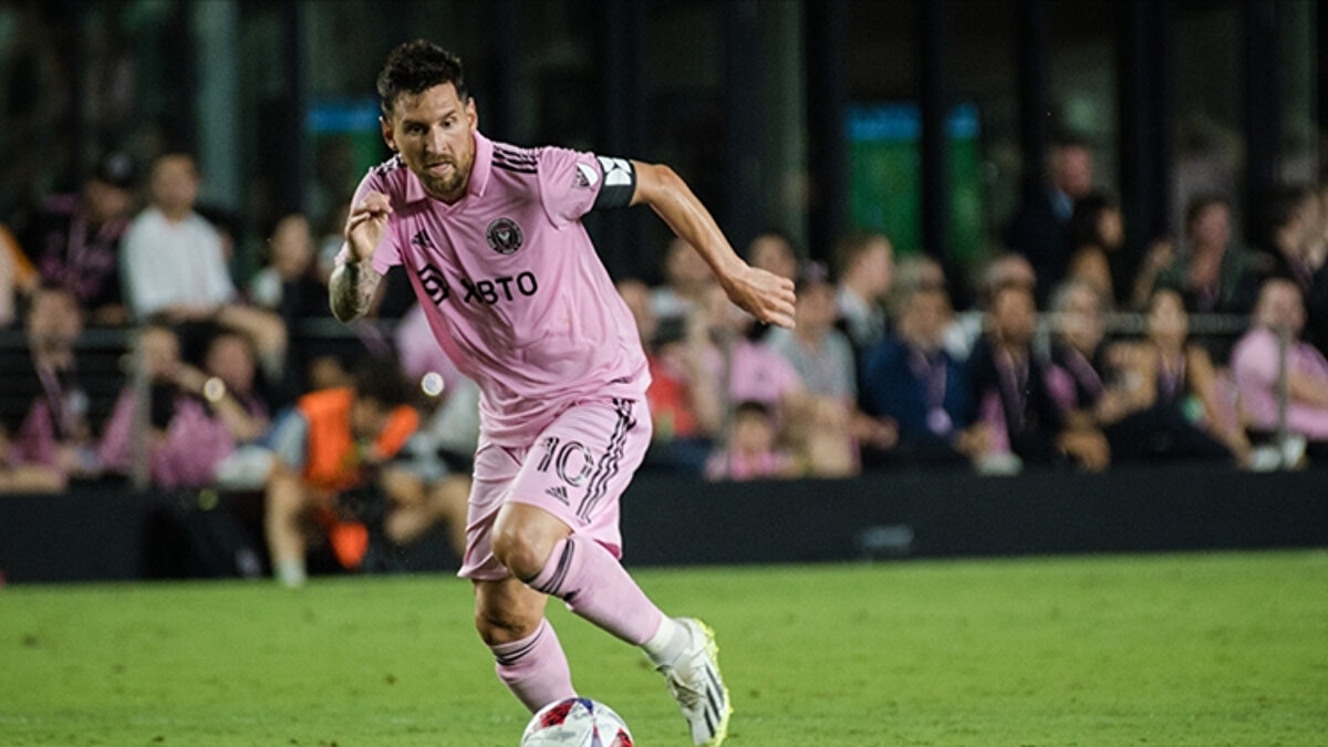 Arjantinli efsanenin lisstesi şöyle: