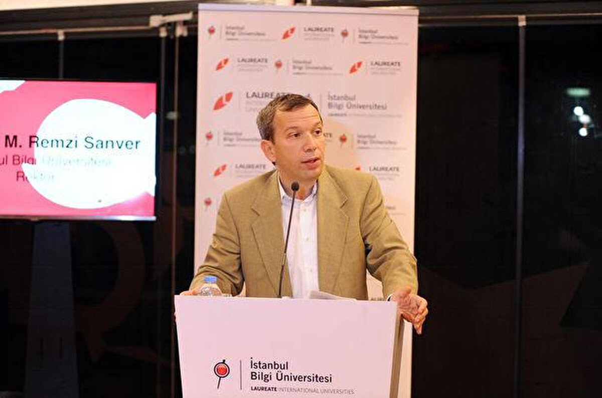 Soruşturma kapsamında, şüphelilerin ''örgütsel bir yapı içinde mali faaliyetlere katıldıkları ve maddi destek sağladıkları'' iddia edildi.