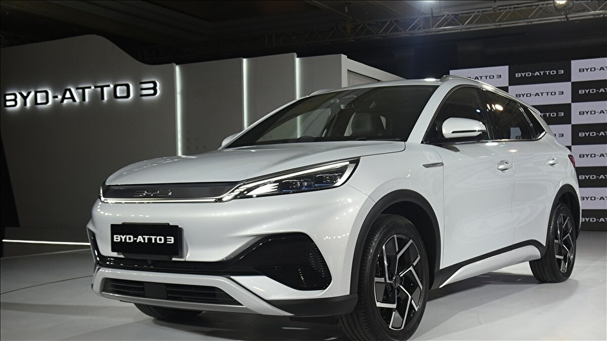 Yuan Pro modellerinde batarya kurulumuna ilişkin üretim hataları, Tang serisinde ise bazı birleşenlerdeki tasarım kusurları işlev bozukluklarına neden olabiliyor. Bu durum, potansiyel kaza ve yangın riskini gündeme getiriyor.