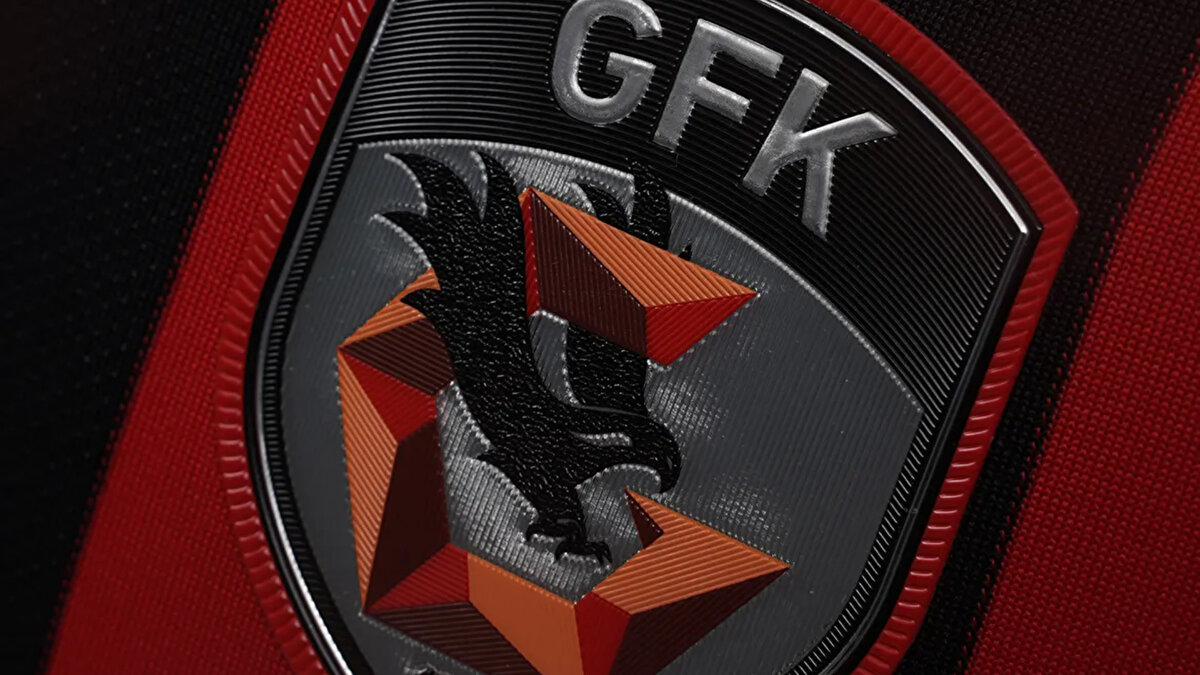 320- Gaziantep FK (Türkiye): 76 puan