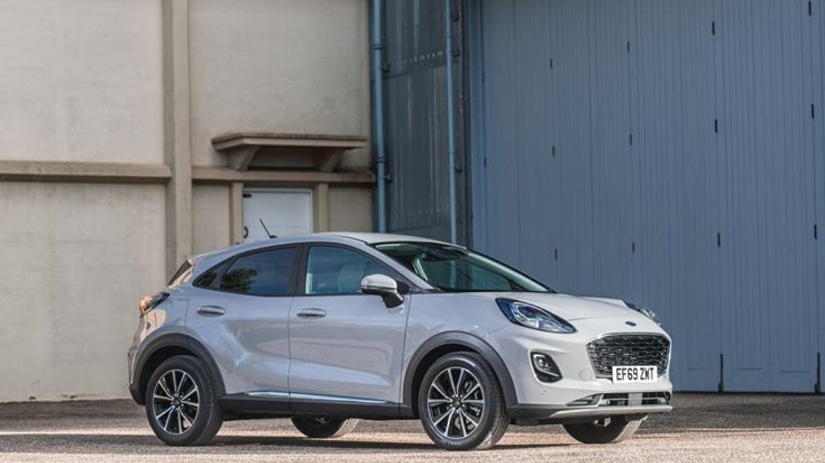 <br><br>Ford Puma Titanium 1 milyon 839 bin 800 lira<br><br><br><br>Honda Jazz 1.5L Hibrit 1 milyon 695 bin lira<br>