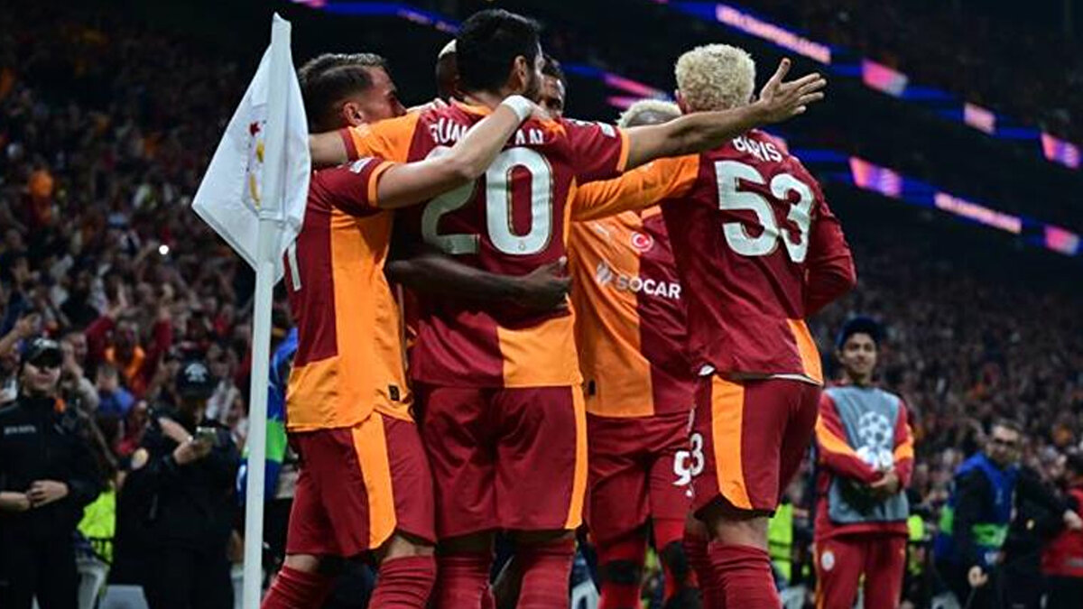Şampiyonlar Ligi'nin ikinci haftasında Galatasaray'a 1-0 mağlup olan Liverpool, sarı kırmızılı takımla oynamadan önce Crystal Palace'a mağlup olmuştu. İngiliz devi Galatasaray maçı sonrası da Chelsea'ye kaybetti.