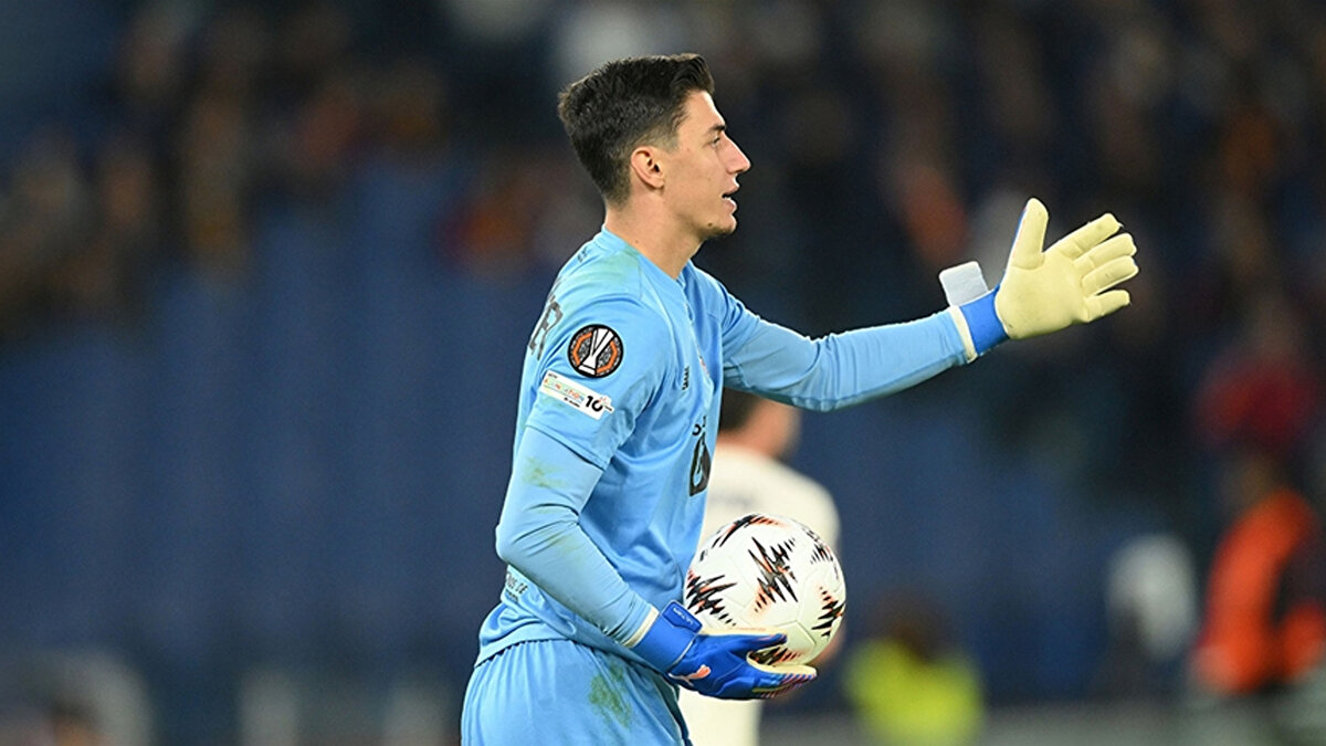 Genesio, "Sadece duyduklarıma veya okuduklarıma güvenmek istemedim. Berke Özer'i anlamak için onunla konuştum." dedi. Genesio'nun açıklamasının tamamı şöyle: