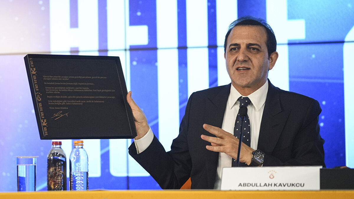 GALATASARAY'DAN TARİHİ GELİR<br><br>Galatasaray ile Puma'nın 10 yıllık yeni bir sözleşme imzalayacağı belirtildi. <br>