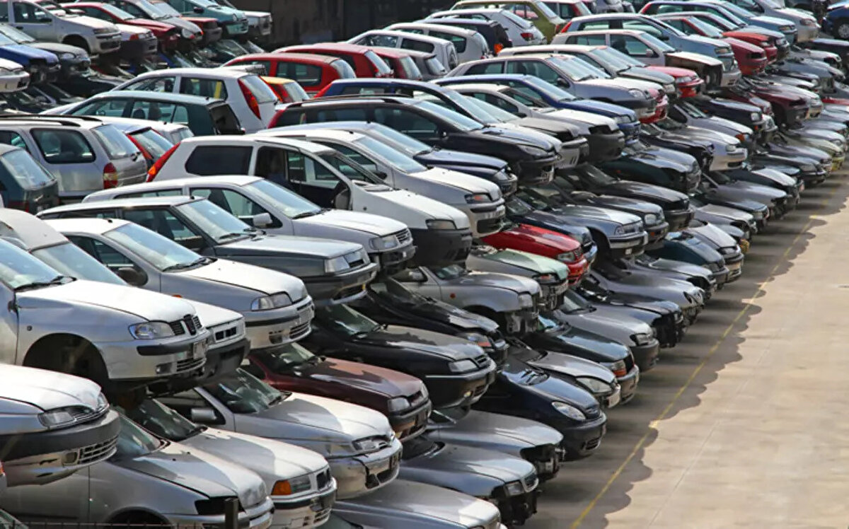 Henüz yasa Meclis'e sunulmamış olsa da, teşvik söylentileri bile otomobil piyasasını etkiledi. Fırsatçılar, hurdaya gitmesi muhtemel eski araçları toplamaya başladı. Bu durum, düşük fiyatlı 90’lı yılların ve erken 2000’lerin araçlarında spekülatif bir artışa yol açtı.