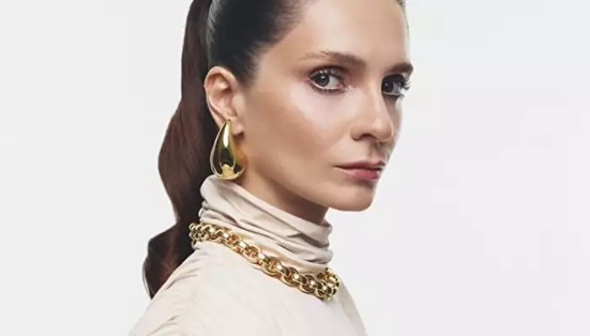 Zeynep Meriç Aral<br>