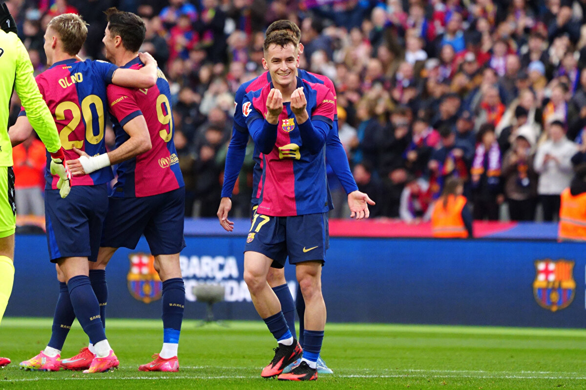 Zirve Yarışında Puan Kaybına Tahammül YokŞampiyonluk iddiasını korumak isteyen Barcelona, sezonun bu kritik aşamasında iç sahada puan kaybı yaşamak istemiyor. Katalan devi, güçlü hücum hattıyla Girona karşısında net bir galibiyet alarak ligdeki iddiasını pekiştirmeyi hedefliyor.