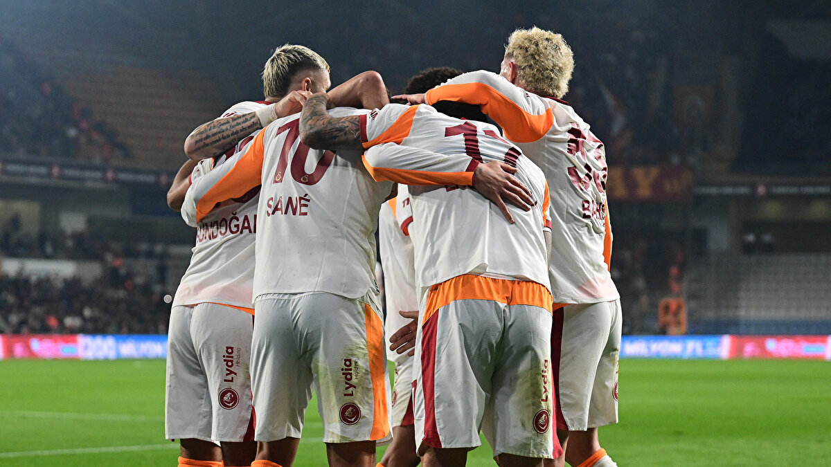 Galatasaray'ın RAMS Başakşehir galibiyetinin ardından Leroy Sane, takım arkadaşı İlkay Gündoğan hakkında açıklamalarda bulundu.