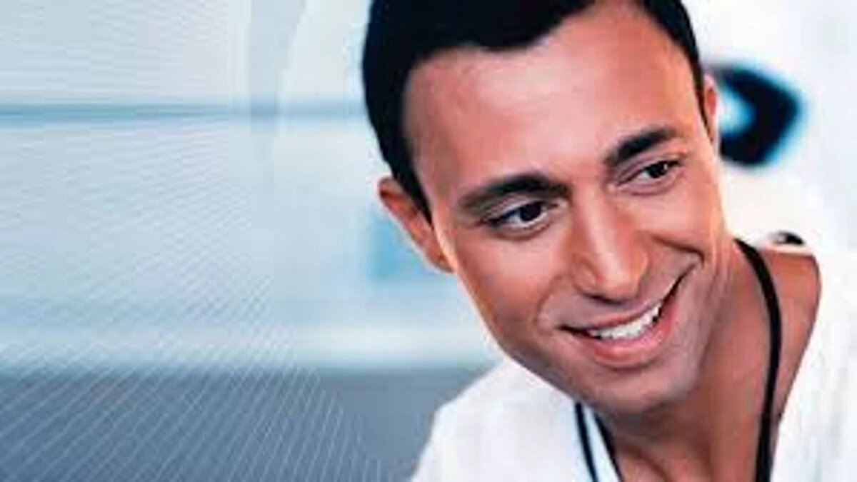 İngiltere’de vize krizi yaşayan sanatçılardan sonra bir ilk<br><br>Bir dönem İngiltere, Ankara Anlaşması’nı yürürlükten kaldırarak Türk vatandaşlarına yönelik vize süreçlerini zorlaştırmıştı. Hatta 2019’da Fazıl Say, bu yılın mayıs ayında ise Athena grubu İngiltere konserlerini vize alamadıkları gerekçesiyle iptal etmek zorunda kalmıştı. Bu nedenle Mustafa Sandal’a verilen ömürlük vize, sadece bir sanat başarısı değil, aynı zamanda Türk sanat dünyası için diplomatik bir dönüm noktası olarak görülüyor.