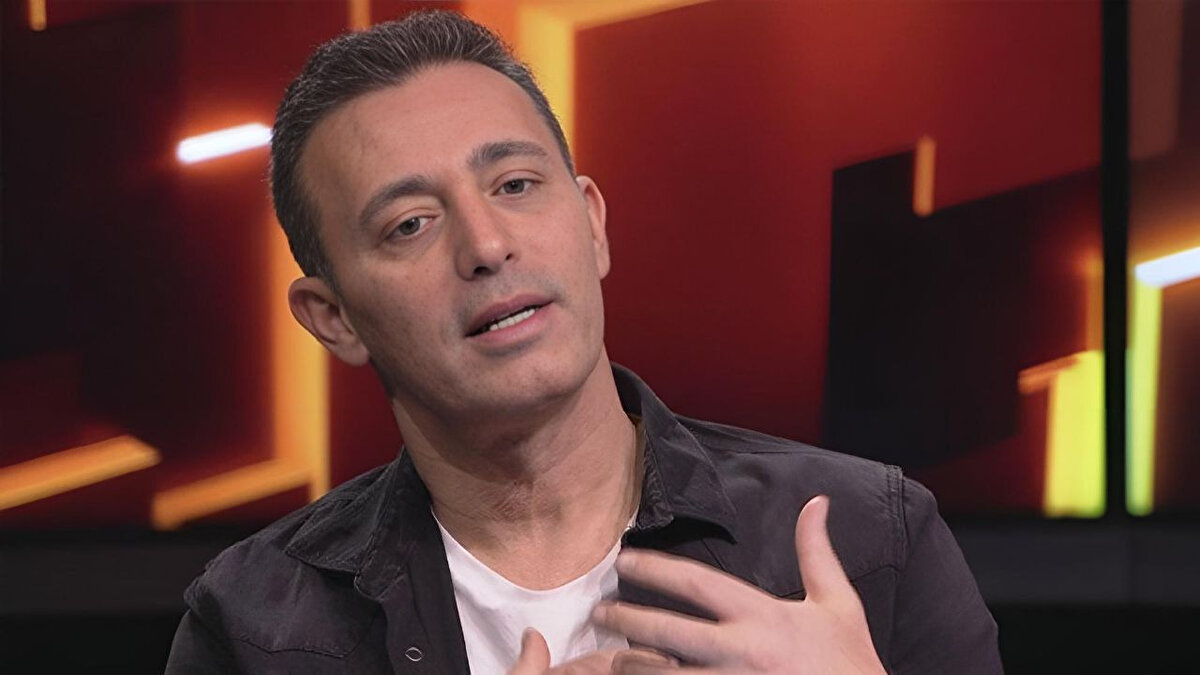 Daha önce Beyoncé, Jay-Z, Leonardo DiCaprio, Lady Gaga, Rihanna ve Joaquin Phoenix gibi dünyaca ünlü isimlerin de bulunduğu listede şimdi bir Türk sanatçının yer alması, İngiltere tarihinde bir ilk oldu.