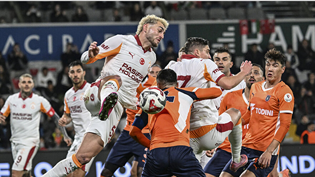 Karşılaşmanın 47. dakikasında Başakşehir'in Shomurodov ile bulduğu gol VAR incelemesinin ardından ofsayt nedeniyle iptal edilmişti. Eski hakemlerin yorumu:<br><br>