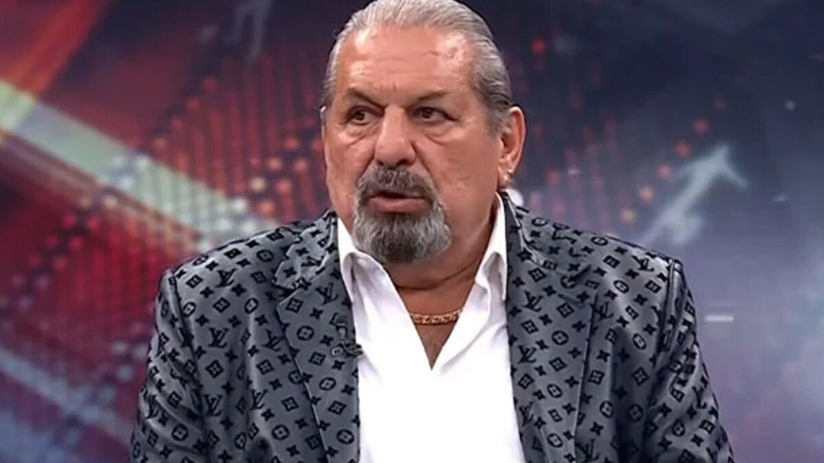 Erman Toroğlu, Fenerbahçe oyuncularının hakemi yanıltıcı hareketlerini de değerlendirdi: