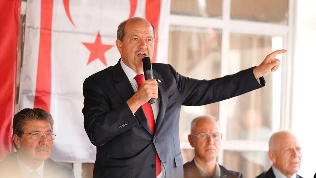 Özel hayatı<br><br>Ersin Tatar, evli ve iki çocuk babasıdır.