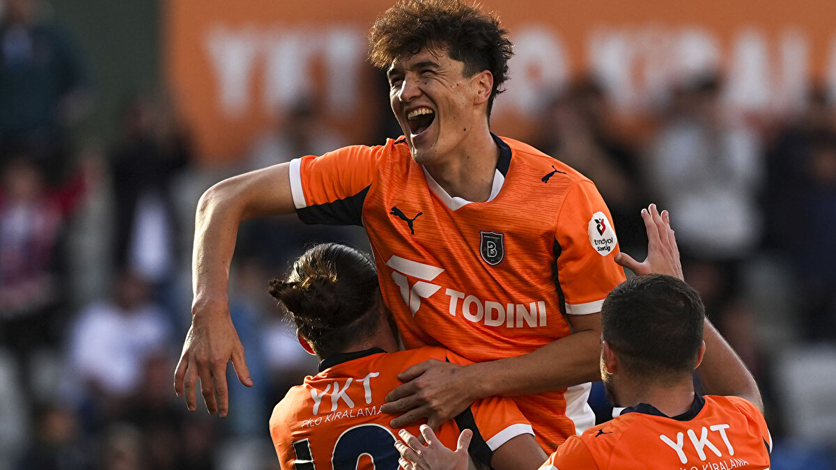 Eldor Shomurodov: 4 gol<br>(RAMS Başakşehir)