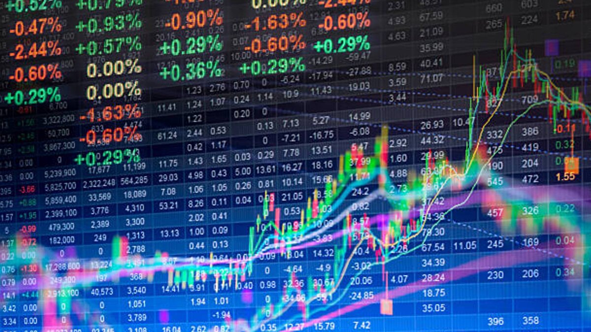 Dokuzda TAV Havalimanları yüzde 84,68 getiri potansiyeli ile sıralandı. Koç Holding'de ise yüzde 83,24 getiri potansiyeli hesaplandı ve onuncu sırada yer aldı. 