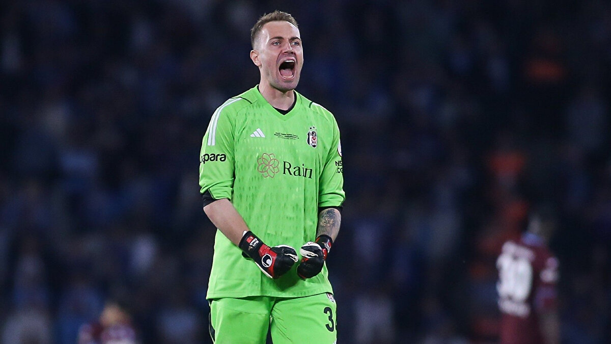 Beşiktaş'la 2027 yazına kadar sözleşmesi olan 36 yaşındaki Mert Günok'un +1 yıl da opsiyonu bulunuyor.<br><br>