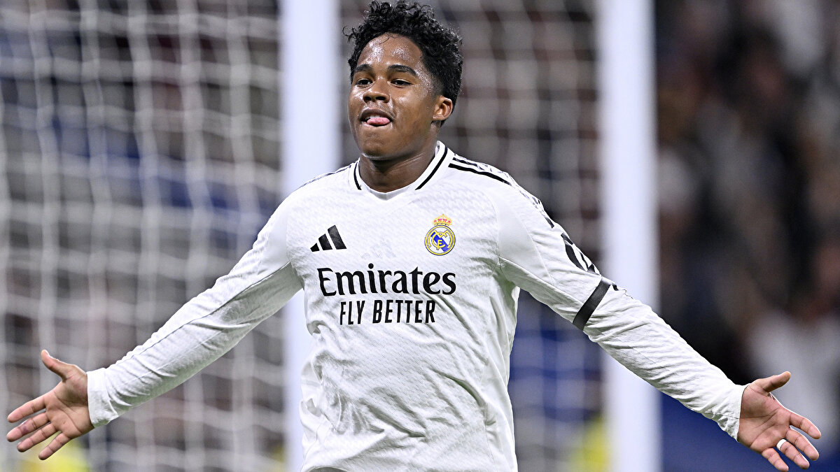 R. Madrid yönetimi, Brezilyalı genç yıldızı ara transfer döneminde başka bir takıma kiralık olarak göndermenin planlarını yapıyor. 