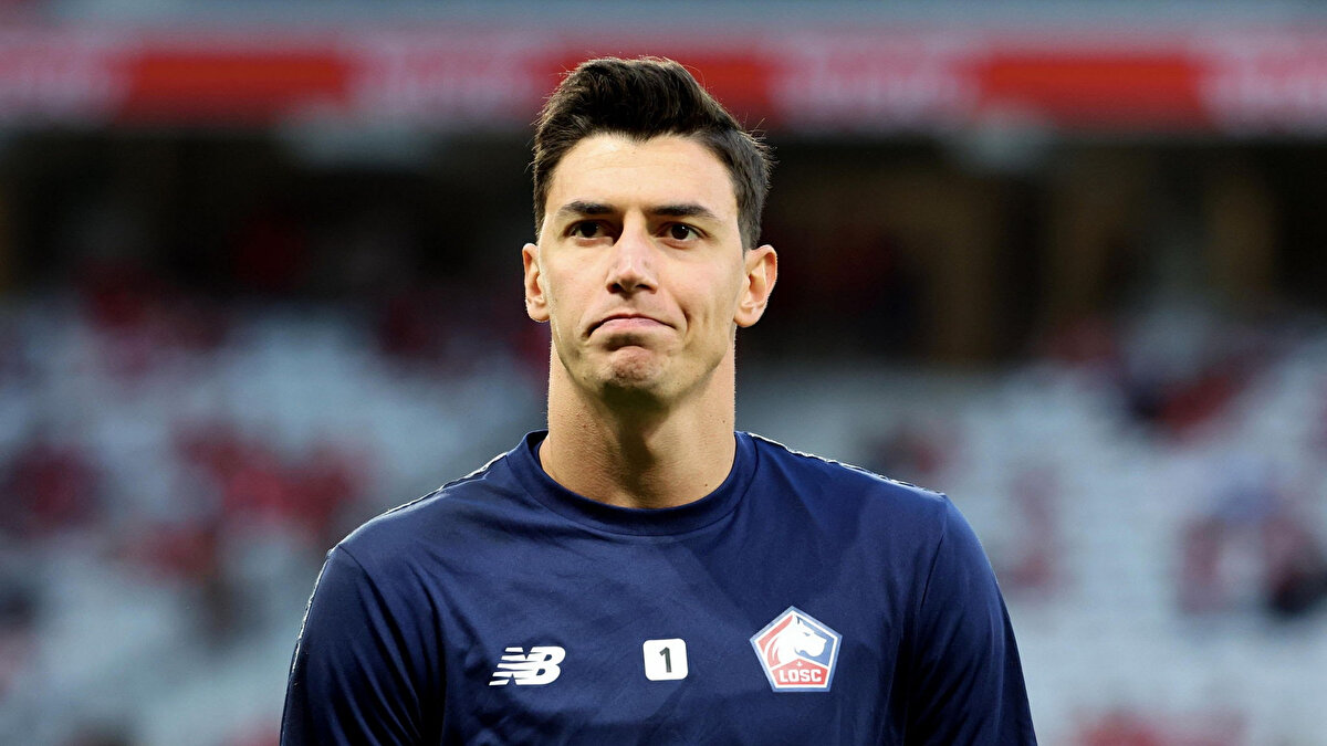 8-) Berke Özer <br>8 milyon euro<br>(+4.5 milyon euro)