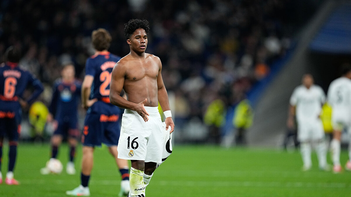 Piyasa değeri 35 milyon euro olan Endrick, bu sezon ligde ve Şampiyonlar Ligi'nde hiç süre alamadı. Oyuncunun sözleşmesi 2030 yılına kadar devam ediyor. 